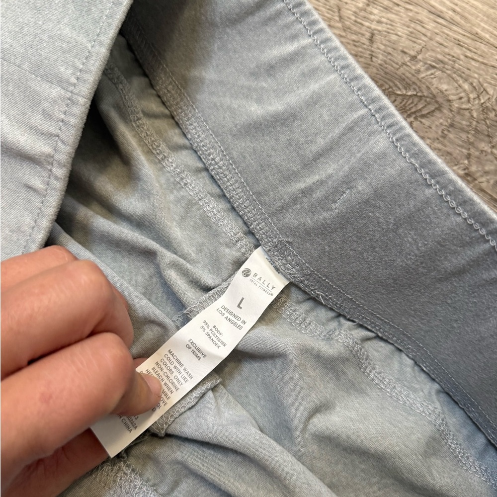 •BALLY• SHORTS - Picture 4 of 5